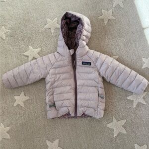 Patagonia Baby Down Sweater with Hood size 12-18 Month amazing condition